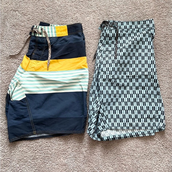 Men’s Patagonia Board Shorts Swim Trunks, Set of 2 - Picture 1 of 8